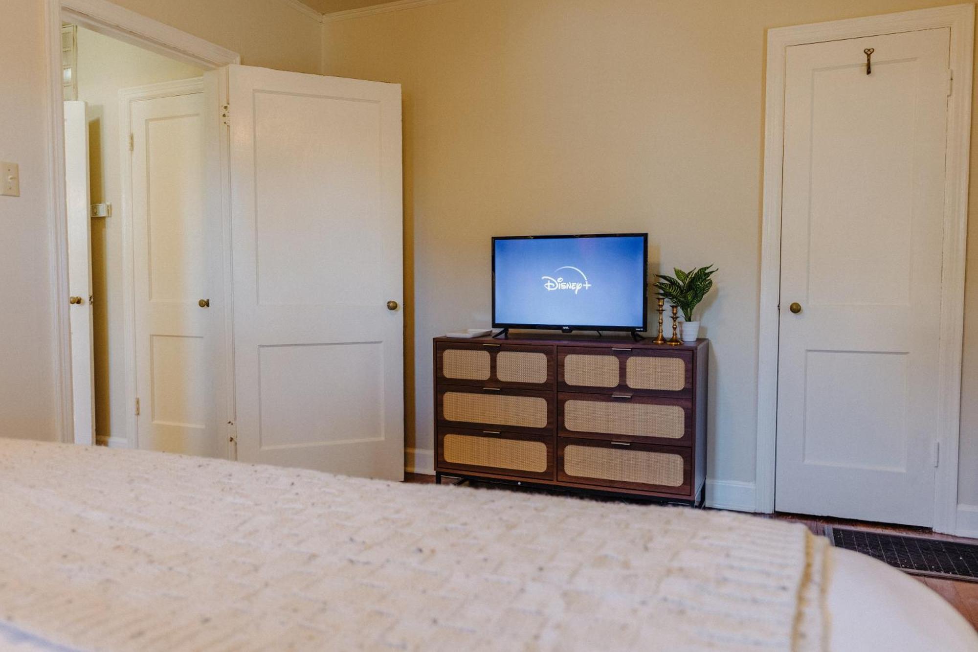 Historic Revival King Bed Liberty Bowl Memphis 893 Βίλα Εξωτερικό φωτογραφία